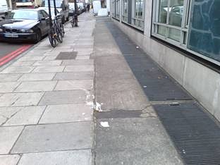 1-1BalcombeStforecourtpointingnorth